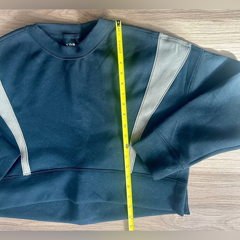 Abercrombie & Fitch YPB neoKNIT Mini Crew in Dune Colorblock Women’s Size Small - Picture 6 of 7
